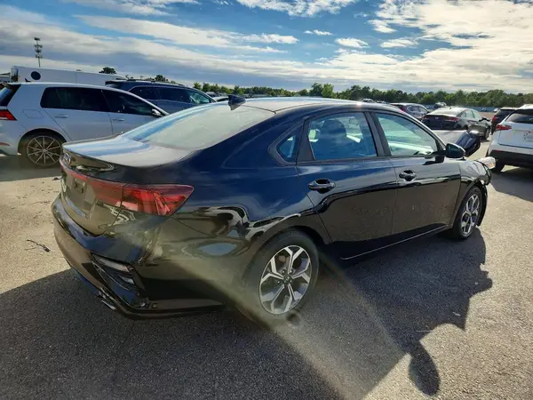 3KPF24ADXKE099692 — 2019 Kia Forte, фото 3 с аукциона Copart 14.10.2026, Передняя часть