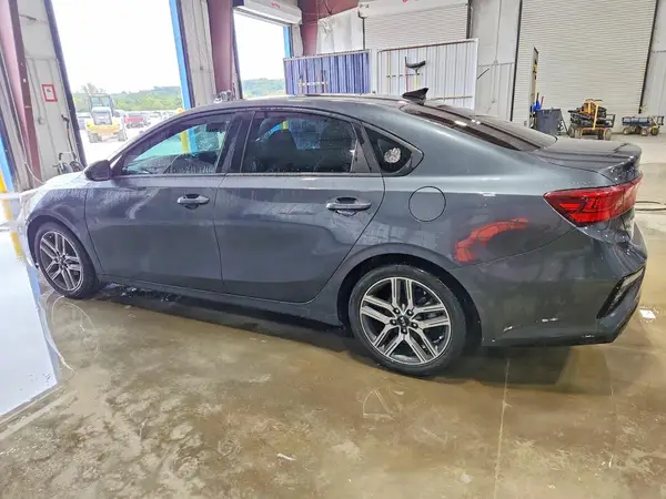 3KPF34AD5KE033810 — 2019 Kia Forte, фото 2 с аукциона Copart, Град
