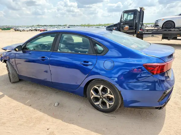 3KPF24AD3KE137960 — 2019 Kia Forte, фото 2 с аукциона Copart, Передняя часть