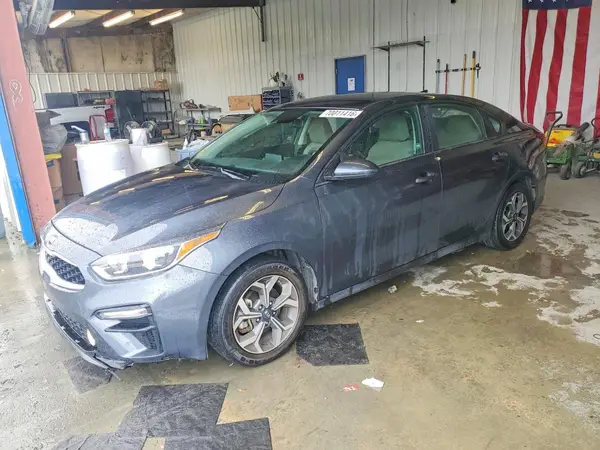 3KPF24AD3KE115702 — 2019 Kia Forte, Боковая часть (Side), фото до ремонта