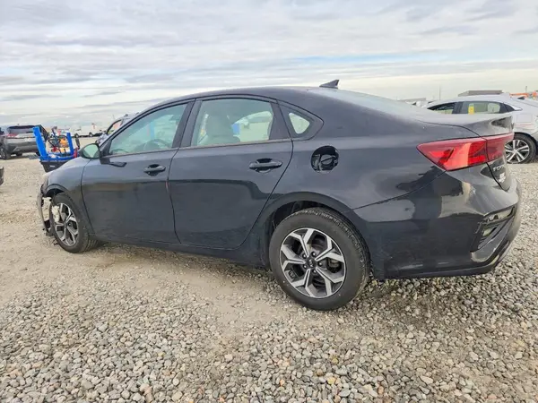 3KPF24AD1KE098575 — 2019 Kia Forte, фото 2 с аукциона Copart, Передняя часть