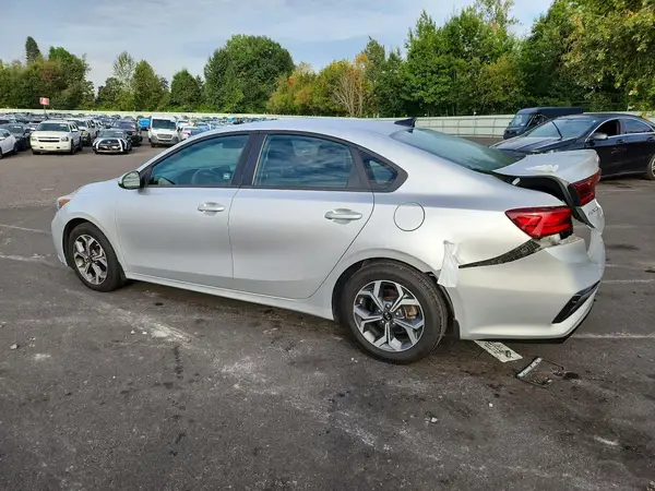 3KPF24AD9KE016124 — 2019 Kia Forte, фото 2 с аукциона Copart, Задняя часть