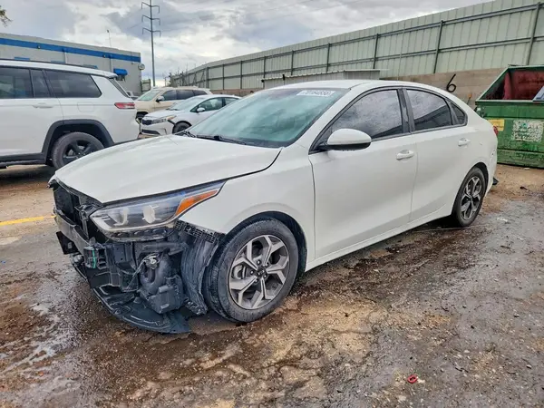3KPF24AD1KE137794 — 2019 Kia Forte, Передняя часть (Front End), фото до ремонта