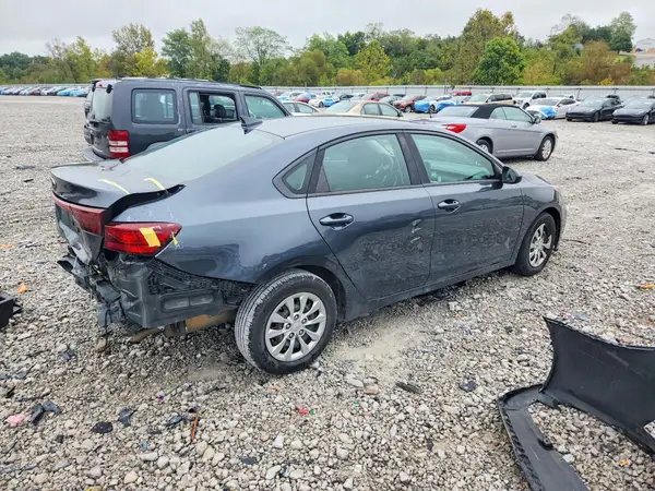 3KPF24AD6KE016775 — 2019 Kia Forte, фото 3 с аукциона Copart, Задняя часть