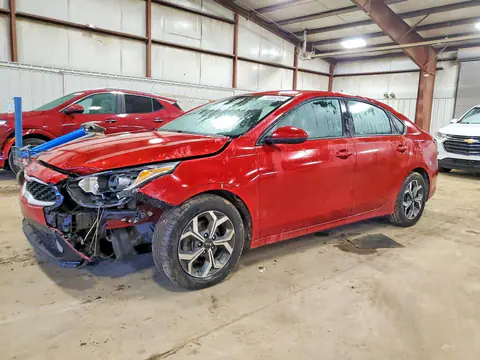 3KPF24AD4KE136087 — 2019 Kia Forte, Передняя часть (Front End), фото до ремонта