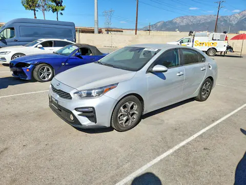 3KPF24ADXKE115938 — 2019 Kia Forte, Задняя часть (Rear End), фото до ремонта
