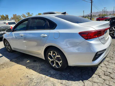2020 KIA Forte VIN 3KPF24AD2LE192983 фото 2