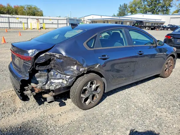 3KPF24AD1LE153625 — 2020 Kia Forte, фото 3 с аукциона Copart, Задняя часть