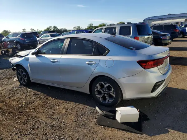 3KPF24AD2LE235332 — 2020 Kia Forte, фото 2 с аукциона Copart, Передняя часть