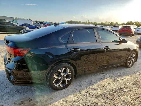 3KPF24AD9LE241337 — 2020 Kia Forte, фото 3 с аукциона Copart 02.10.2026, Передняя часть