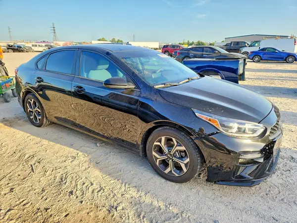 3KPF24AD9LE241337 — 2020 Kia Forte, фото 4 с аукциона Copart 02.10.2026, Передняя часть
