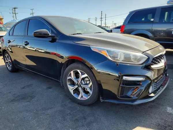 3KPF24AD9LE249132 — 2020 Kia Forte, фото 4 с аукциона Copart, Боковая часть