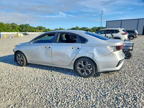 3KPF24AD7LE223354 — 2020 Kia Forte, фото 2 с аукциона Copart, Передняя часть