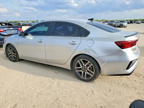 3KPF54AD5LE211548 — 2020 Kia Forte, фото 2 с аукциона Copart, Механические повреждения