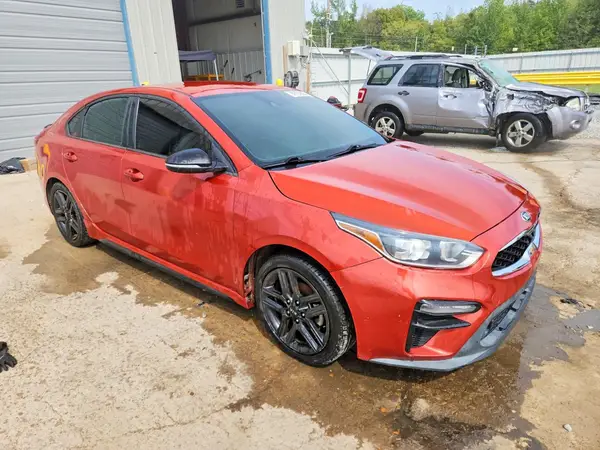 3KPF34AD6LE176962 — 2020 Kia Forte, фото 4 с аукциона Copart 08.10.2026, Вандализм