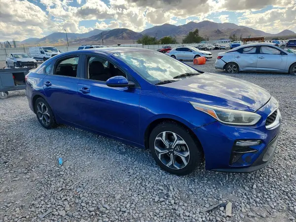 3KPF24AD5LE150047 — 2020 Kia Forte, фото 4 с аукциона Copart, Мелкие вмятины и царапины