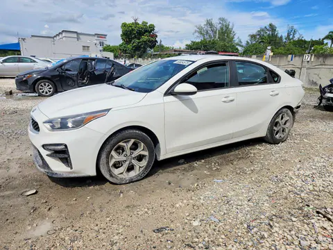 3KPF24AD9LE165120 — 2020 Kia Forte, Задняя часть (Rear End), фото до ремонта