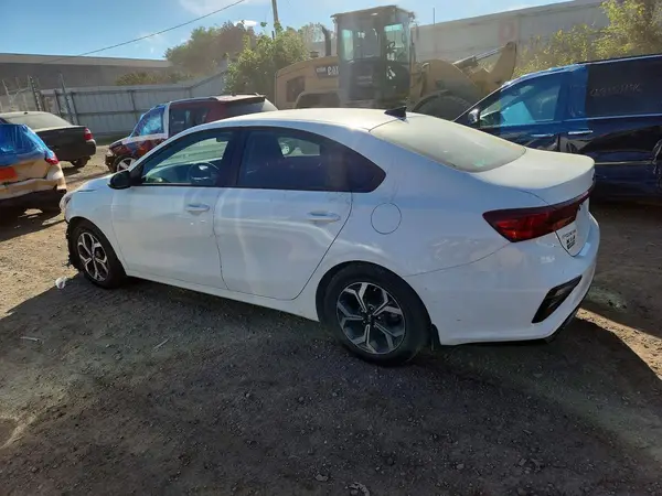 3KPF24AD8LE159891 — 2020 Kia Forte, фото 2 с аукциона Copart 15.10.2026, Передняя часть