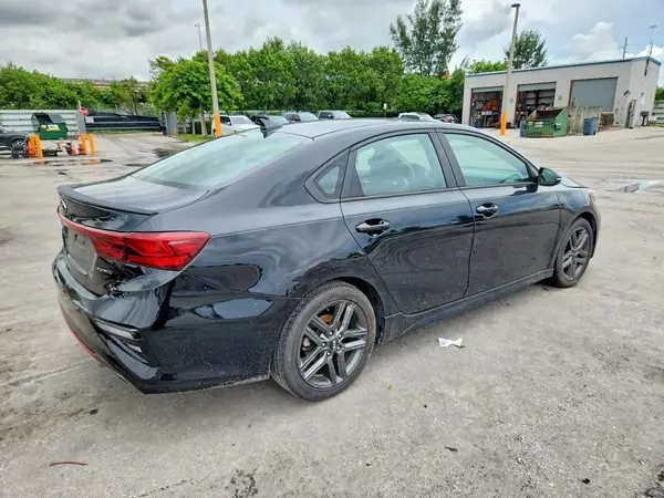 3KPF34AD5LE242403 — 2020 Kia Forte, фото 3 с аукциона Copart 28.09.2026, Механические повреждения