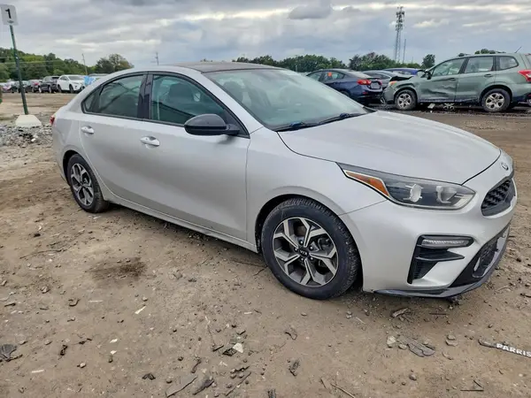 3KPF24AD9LE191278 — 2020 Kia Forte, фото 4 с аукциона Copart, Механические повреждения