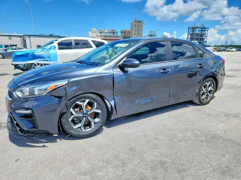 3KPF24AD5ME313328 — 2021 Kia Forte, Передняя часть, фото до ремонта