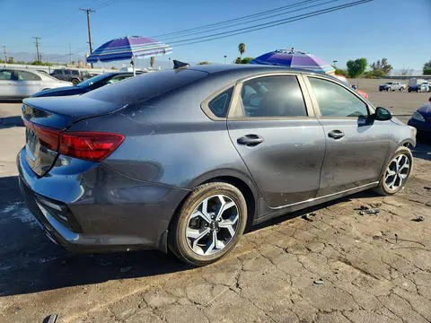 2021 KIA Forte VIN 3KPF24AD1ME316744 фото 3