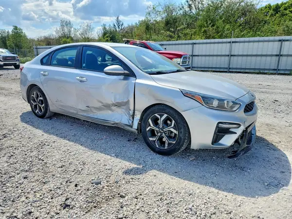 3KPF24ADXME346566 — 2021 Kia Forte, фото 4 с аукциона Copart, Боковая часть