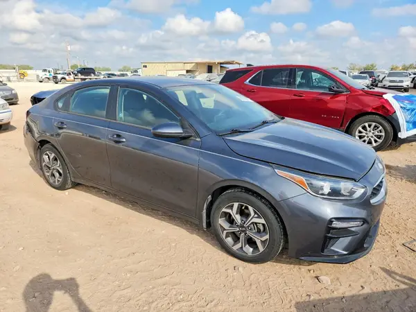 3KPF24AD1ME359237 — 2021 Kia Forte, фото 4 с аукциона Copart, Задняя часть