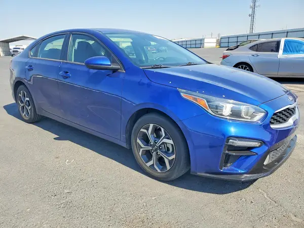 3KPF24AD8ME335436 — 2021 Kia Forte, фото 4 с аукциона Copart, Боковая часть
