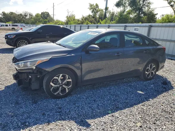 3KPF24AD5ME309327 — 2021 Kia Forte, Передняя часть (Front End), фото до ремонта