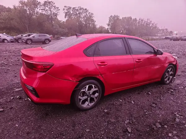 2021 KIA FORTE VIN 3KPF24AD8ME284262 фото 3