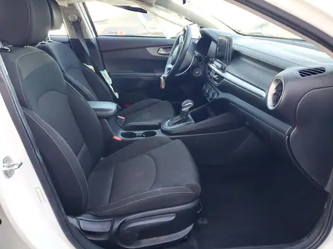 3KPF24AD3ME305115 — 2021 Kia Forte, фото 7 с аукциона Copart, Сторона