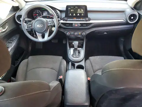 3KPF24AD3ME305115 — 2021 Kia Forte, фото 8 с аукциона Copart, Сторона