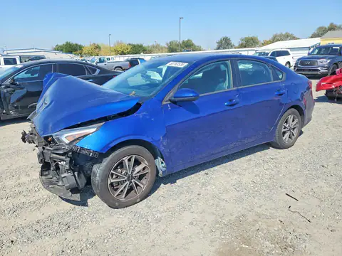 3KPF24AD1NE435220 — 2022 Kia Forte, Передняя часть (Front End), фото до ремонта