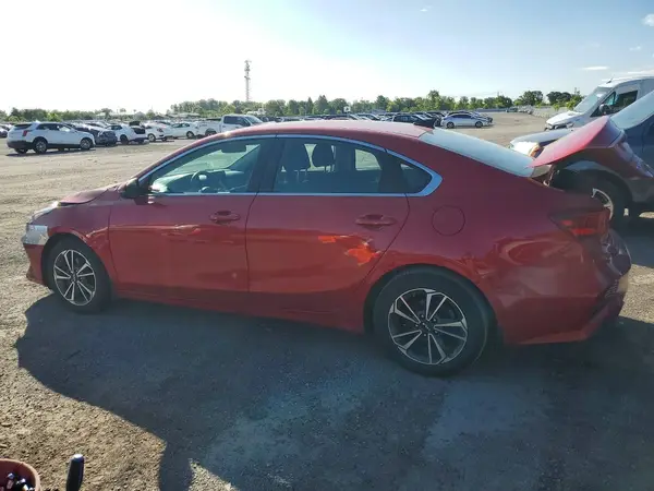 3KPF34AD9NE521288 — 2022 Kia Forte, фото 2 с аукциона Copart 01.10.2026, Передняя часть