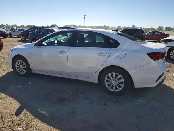 3KPF24AD7NE485359 — 2022 Kia Forte, фото 2 с аукциона Copart 29.09.2026, Передняя часть