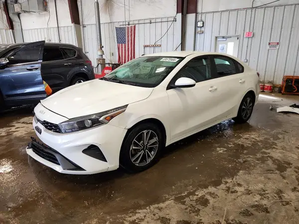 3KPF24AD0NE430882 — 2022 Kia Forte, Передняя часть (Front End), фото до ремонта