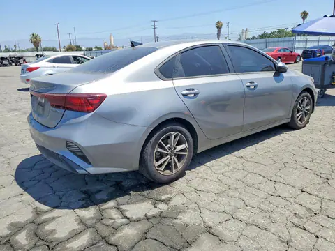 2023 KIA Forte VIN 3KPF24AD0PE666256 фото 3