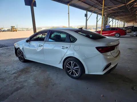 2023 KIA Forte VIN 3KPF24AD0PE602816 фото 2