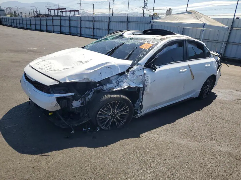 3KPF54AD9PE633814 Kia Forte 2023 — повреждение Опрокидывание, фото до ремонта
