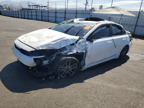 3KPF54AD9PE633814 — 2023 Kia Forte, Опрокидывание (Rollover), фото до ремонта