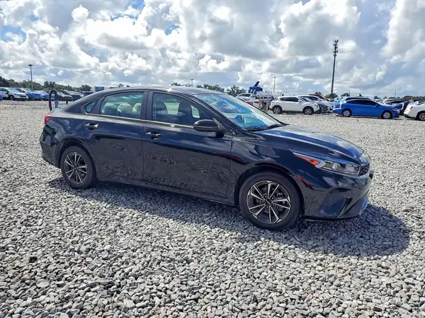 3KPF24AD1PE690954 — 2023 Kia Forte, фото 4 с аукциона Copart 12.10.2026, Боковая часть