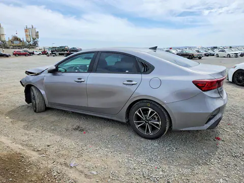 2023 KIA Forte VIN 3KPF24AD5PE687183 фото 2