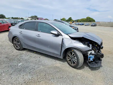 2023 KIA Forte VIN 3KPF24AD5PE687183 фото 4