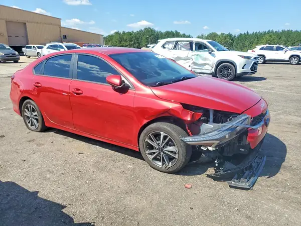 3KPF24AD5PE612984 — 2023 Kia Forte, фото 4 с аукциона Copart, Передняя часть