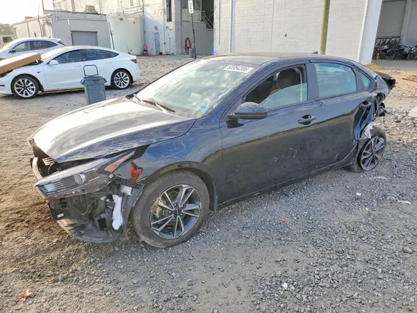 3KPF24AD7PE596027 — 2023 Kia Forte, Задняя часть (Rear End), фото до ремонта