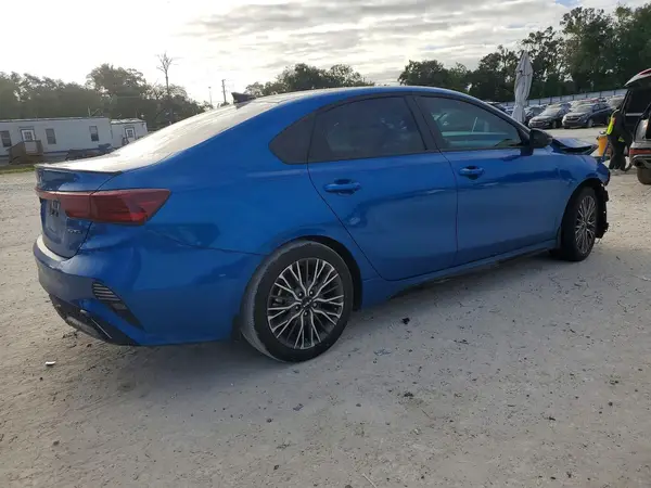 3KPF54AD3PE659664 — 2023 Kia Forte, фото 3 с аукциона Copart, Передняя часть