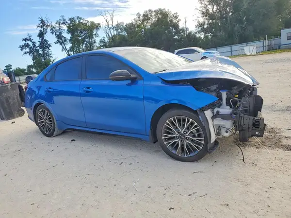 3KPF54AD3PE659664 — 2023 Kia Forte, фото 4 с аукциона Copart, Передняя часть