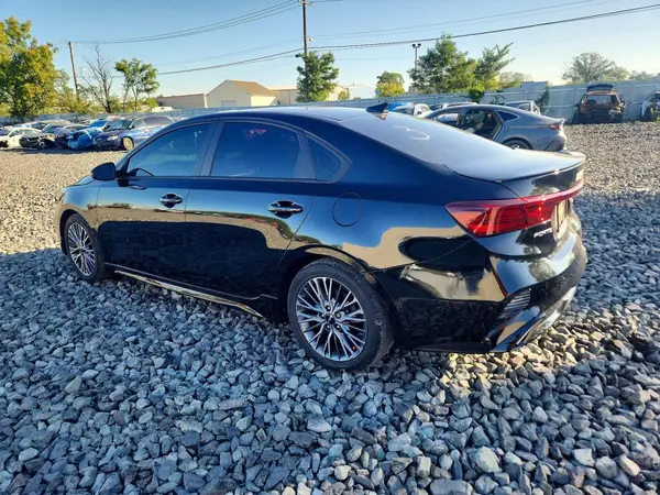 3KPF54AD5PE637343 — 2023 Kia Forte, фото 2 с аукциона Copart 12.10.2026, Передняя часть