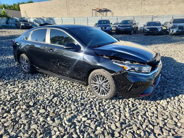 3KPF54AD5PE637343 — 2023 Kia Forte, фото 4 с аукциона Copart 12.10.2026, Передняя часть